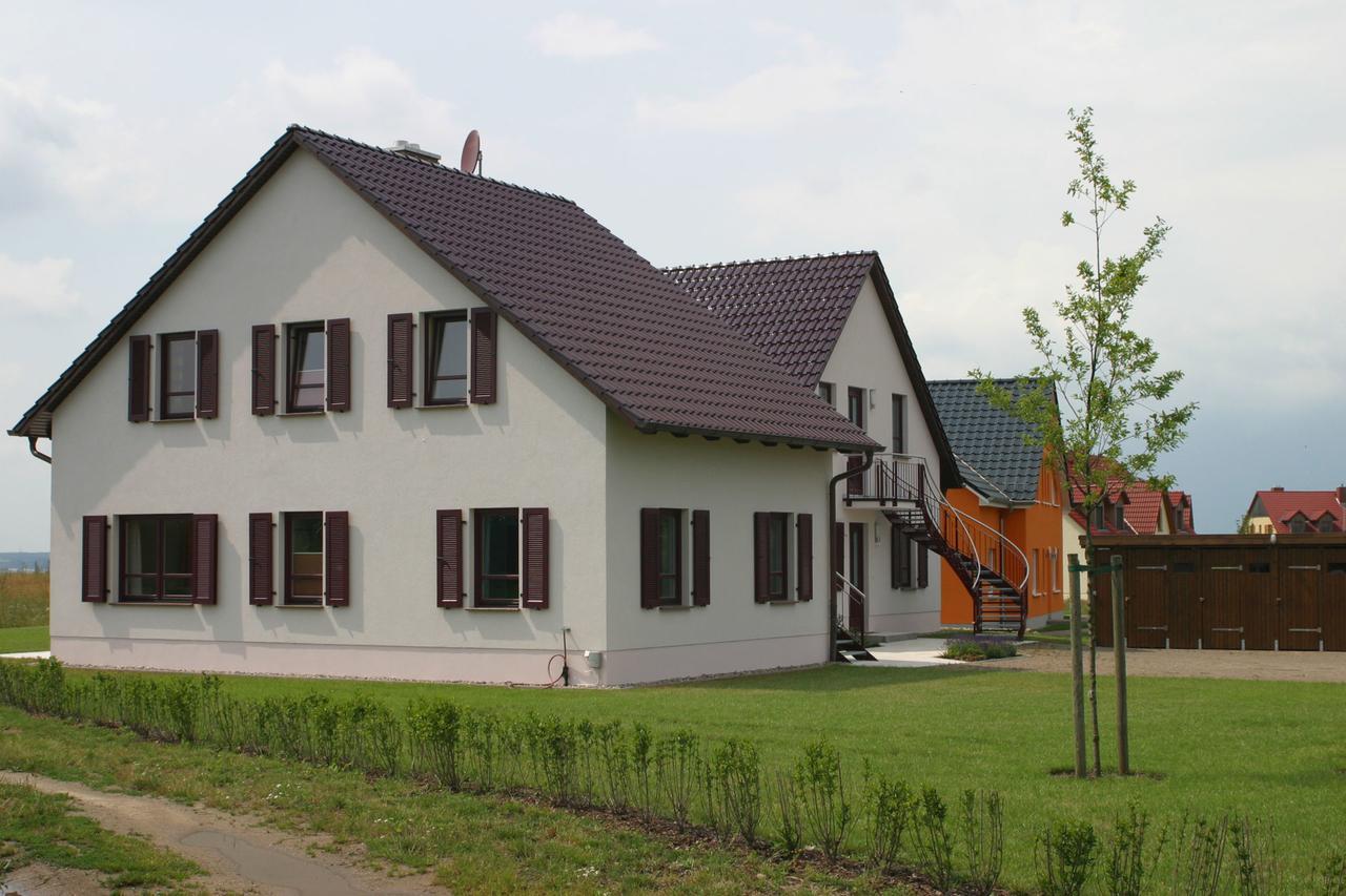 Ferienwohnungen "Am Storchennest" Goehren-Lebbin Exterior photo